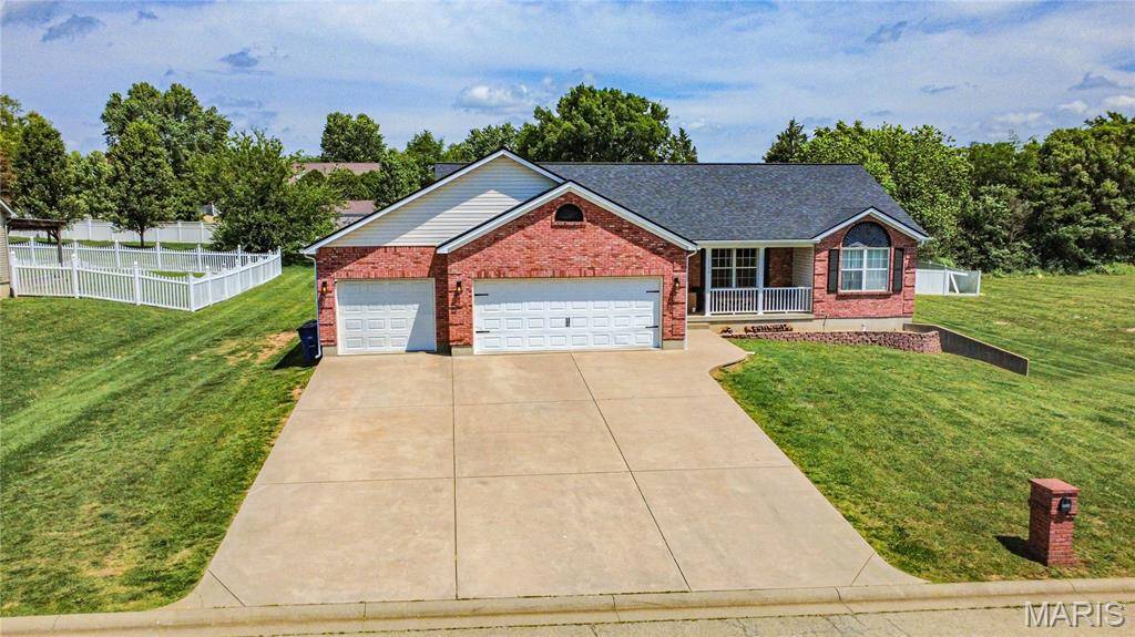 1133 Pride DR, Desloge, MO 63601