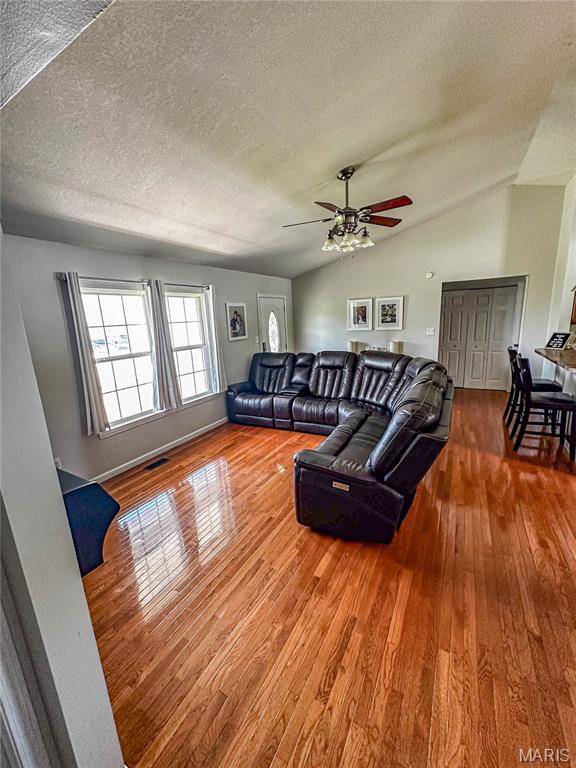 1133 Pride DR, Desloge, MO 63601