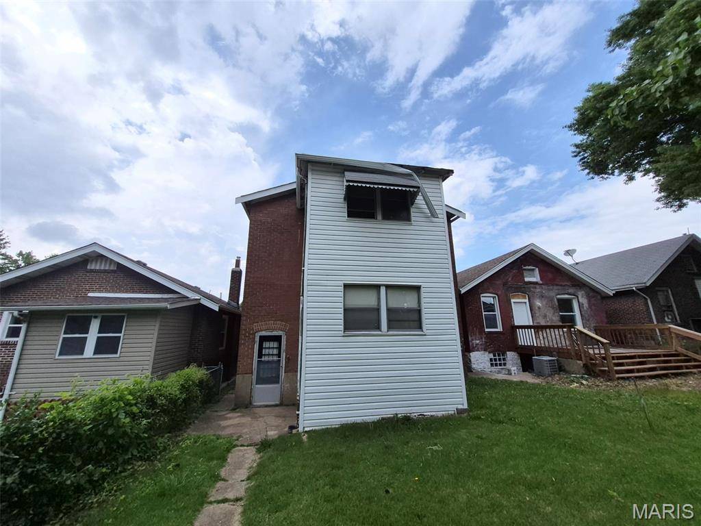 3512 Lincoln AVE, St Louis, MO 63121