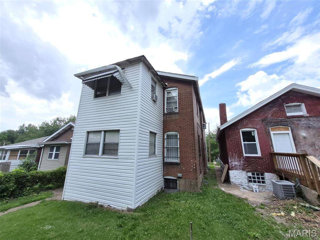 3512 Lincoln AVE, St Louis, MO 63121