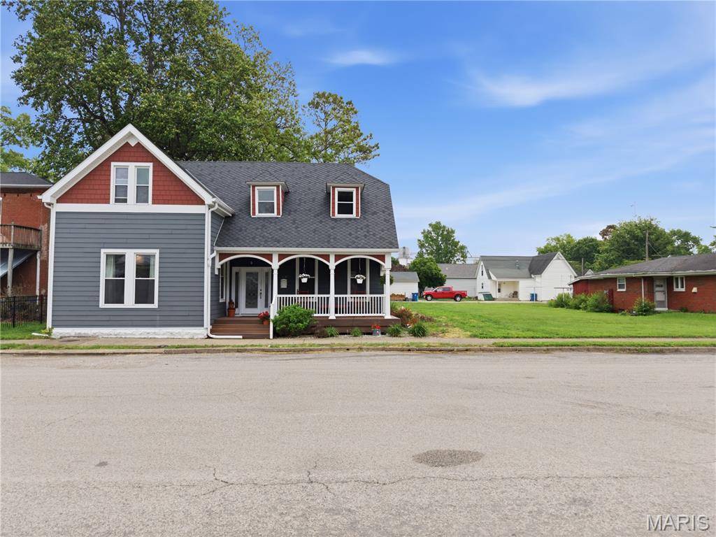 310 S Main ST, Trenton, IL 62293