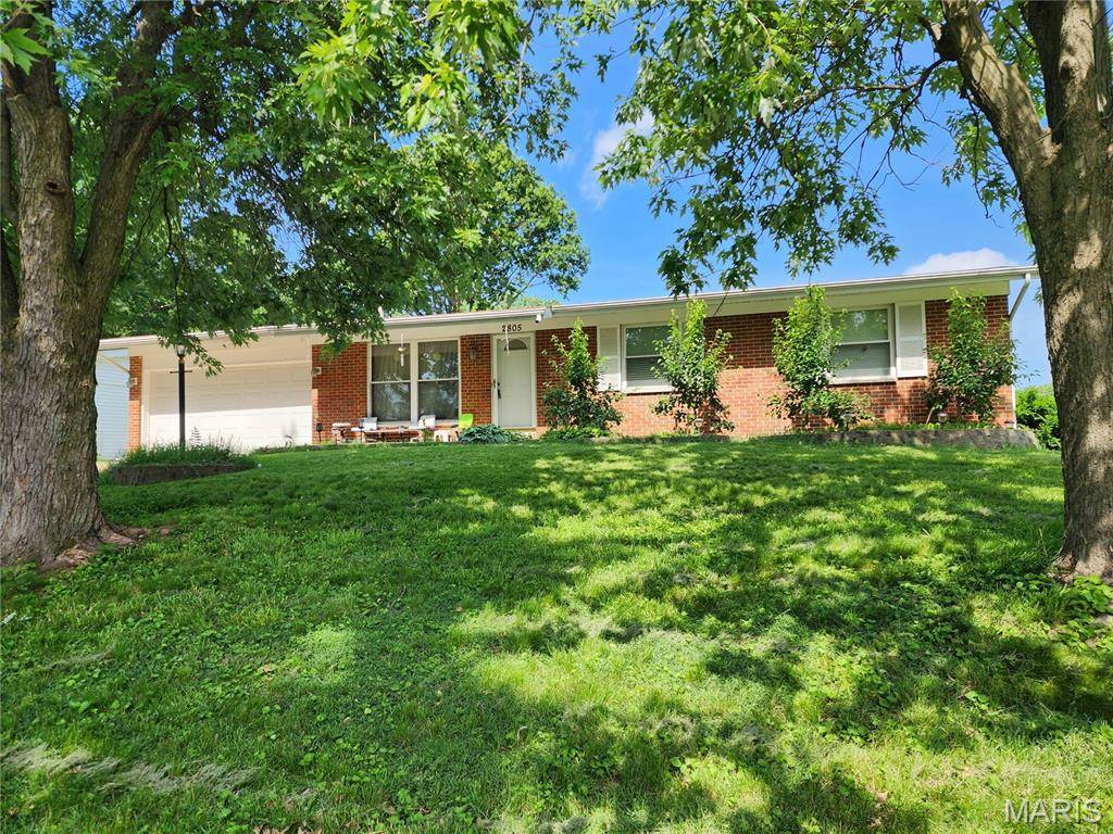 2805 Ancell LN, Mehlville, MO 63125
