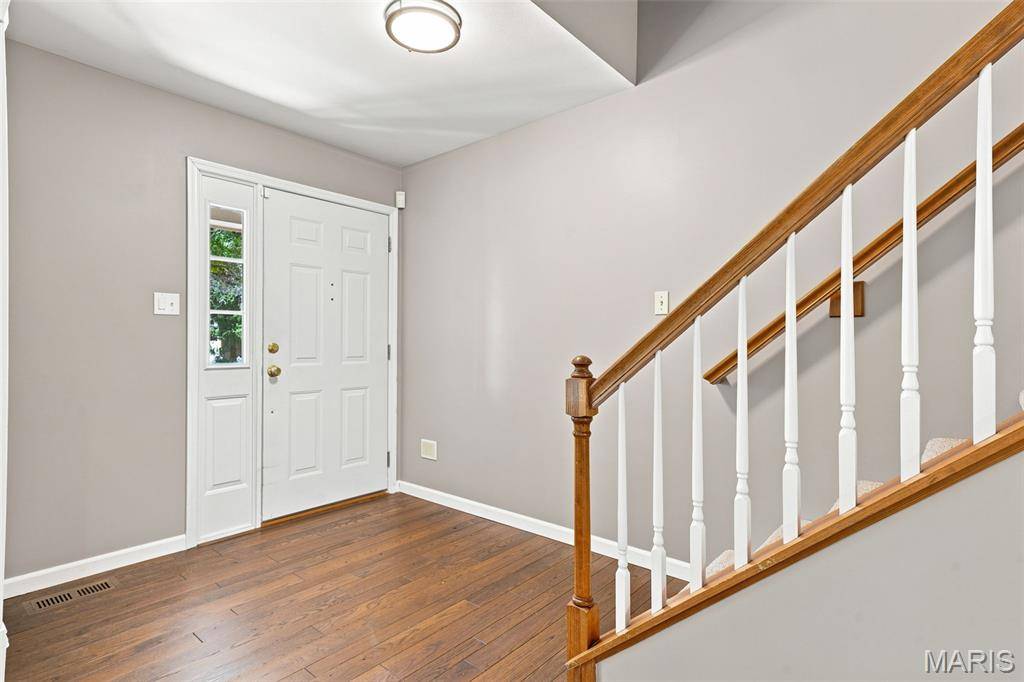 506 Steepleton CT, Ballwin, MO 63021