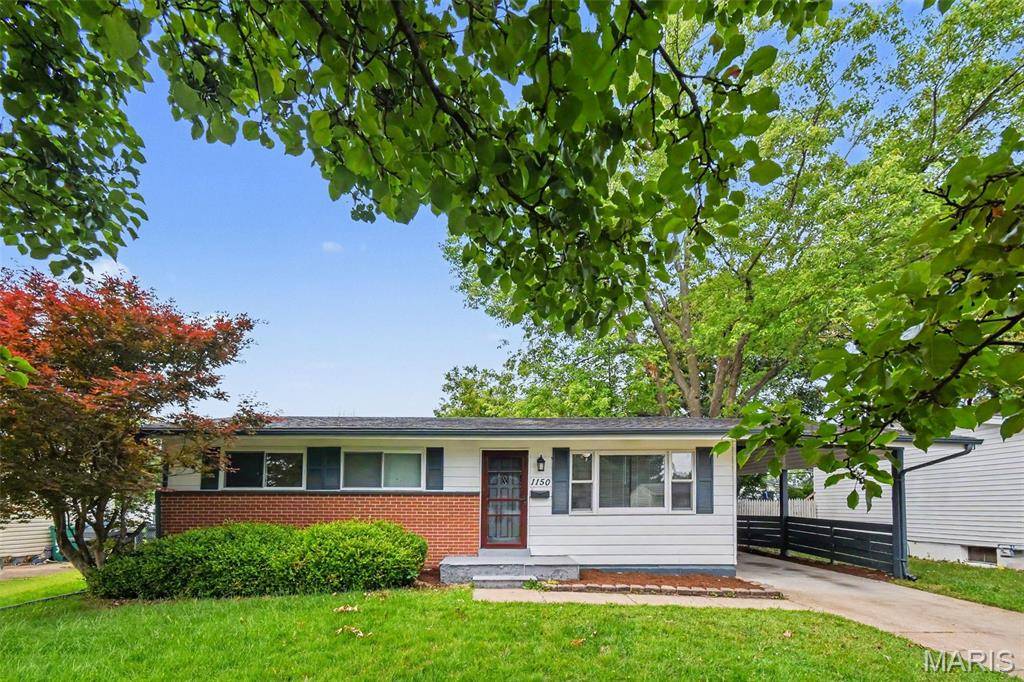 1150 Kostka LN, Florissant, MO 63031