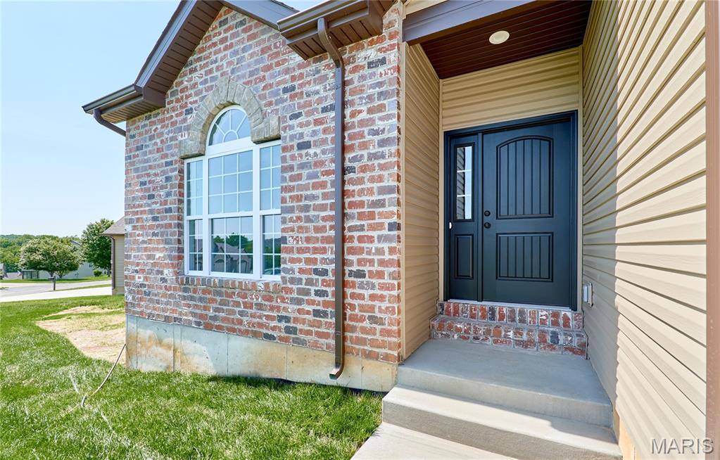 10 Canyon Creek CT, Moscow Mills, MO 63362
