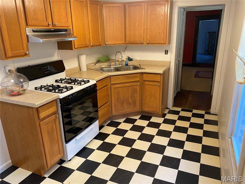 310 Olive ST, Hannibal, MO 63401