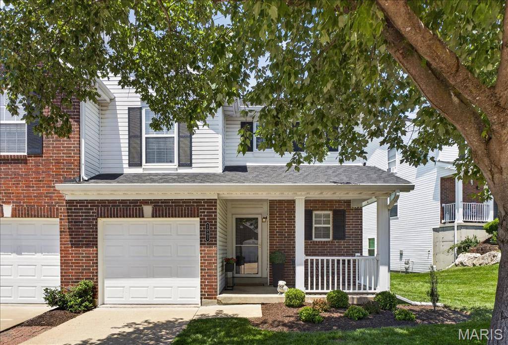 1007 Big Bend Crossing DR, Manchester, MO 63088