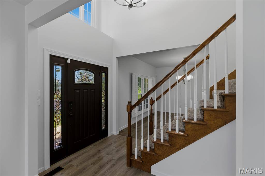 2400 Clayborn DR, Chesterfield, MO 63017