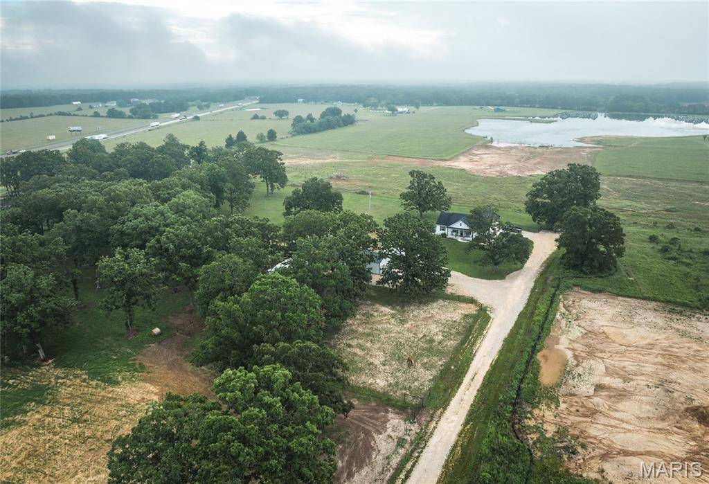 73 N Scott RD, Cuba, MO 65453