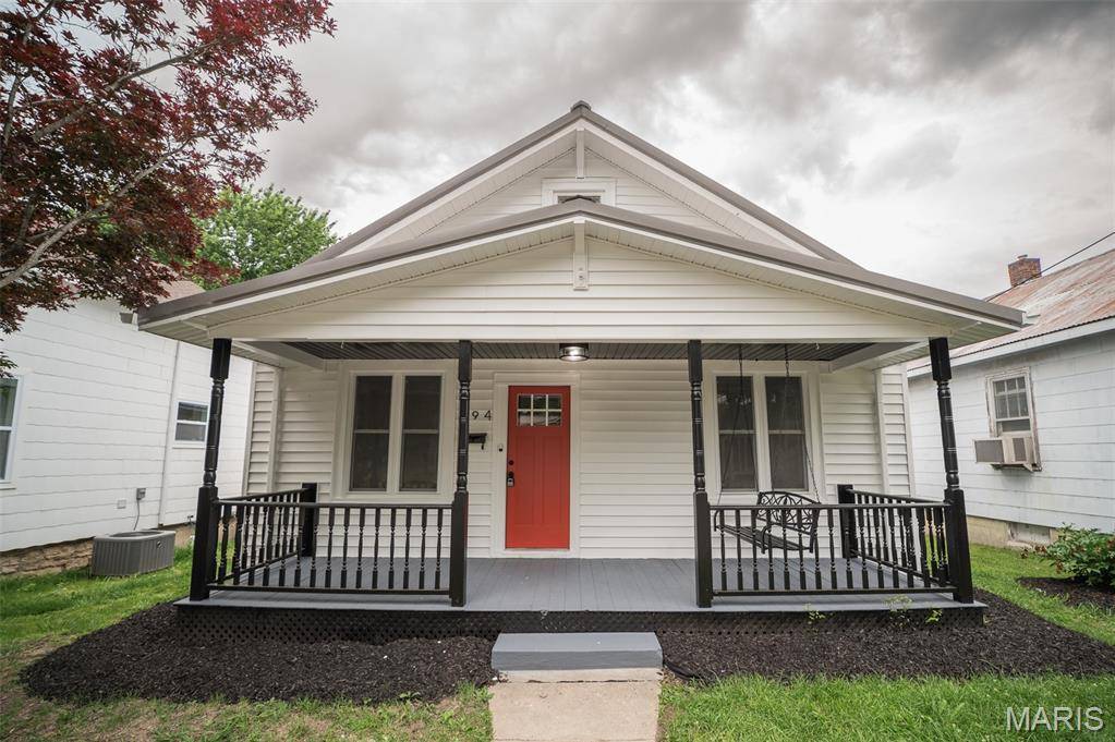 694 Market ST, Ste Genevieve, MO 63670