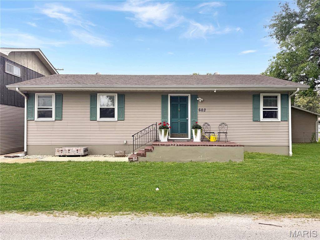602 Illinois AVE, Dupo, IL 62239