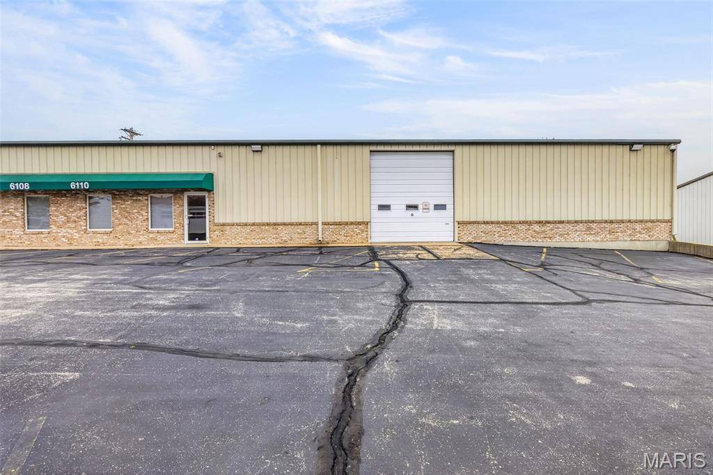 6108 Baumgartner XING, St Louis, MO 63129