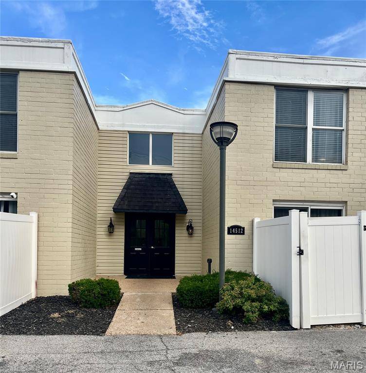 14512 Cazado DR #D, Chesterfield, MO 63017