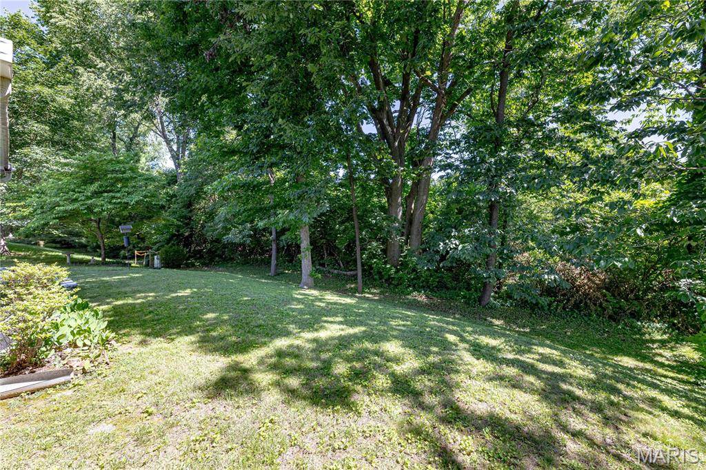 2054 Krause Hill PL, Hazelwood, MO 63031