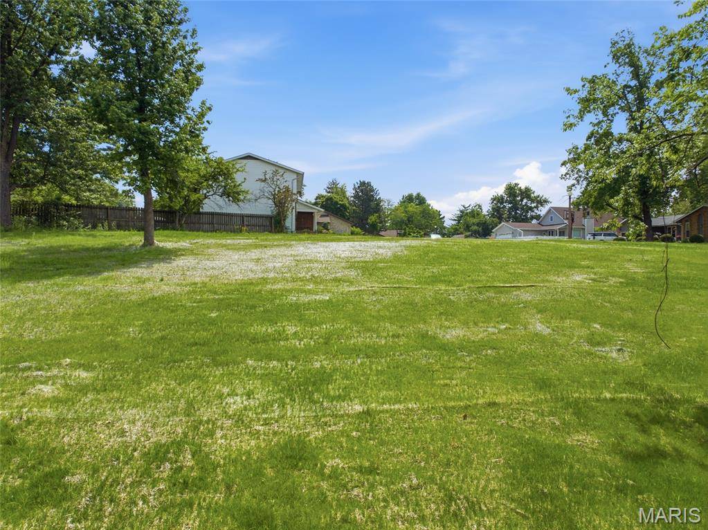 3 Summit Station, St Charles, MO 63303
