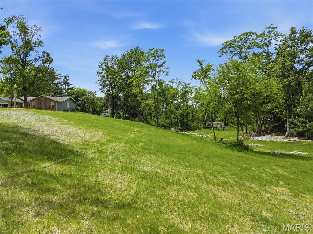3 Summit Station, St Charles, MO 63303