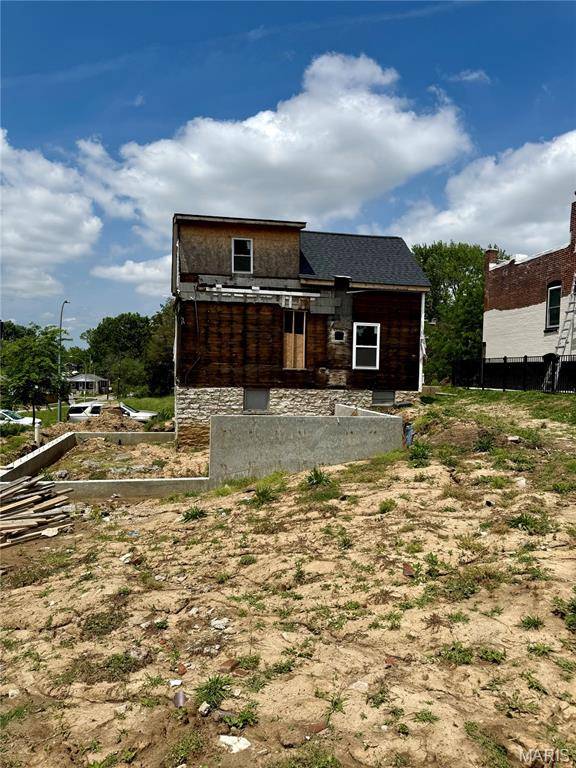 5322 Michigan AVE, St Louis, MO 63111