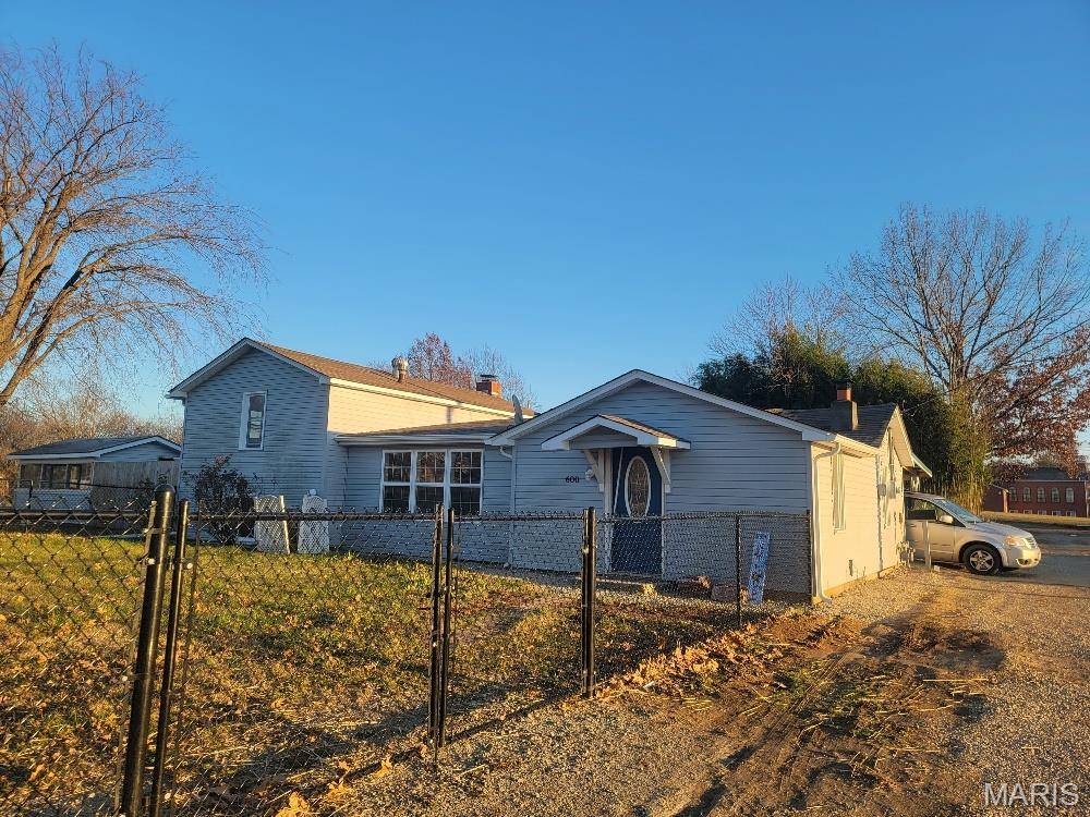 600 S School ST, Desloge, MO 63601