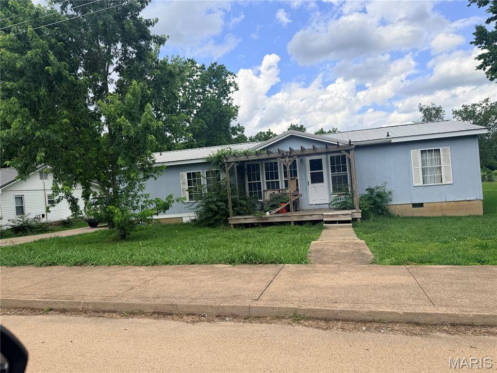 439 E Elvins BLVD, Park Hills, MO 63601
