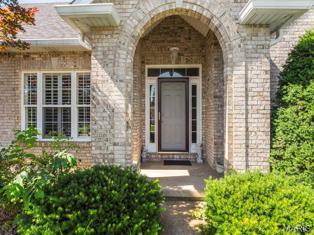1515 Gedern DR, Columbia, IL 62236