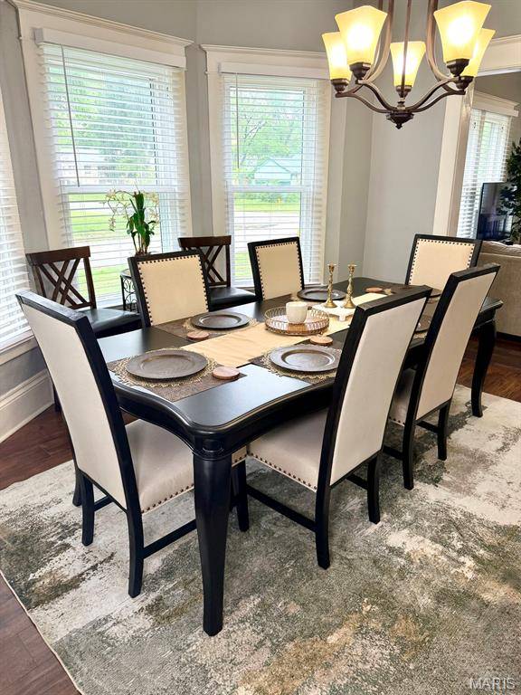 421 Chautauqua LN, Dexter, MO 63841