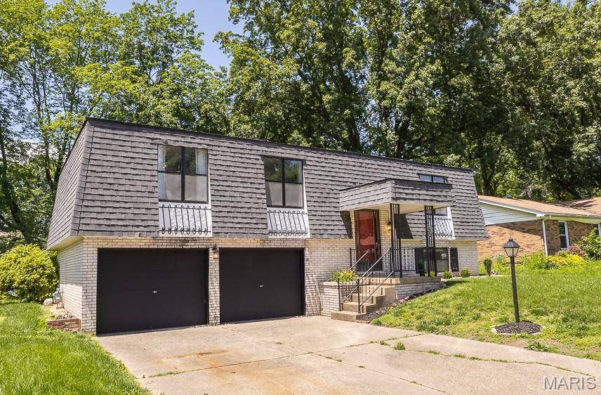 109 San Mateo DR, Belleville, IL 62221