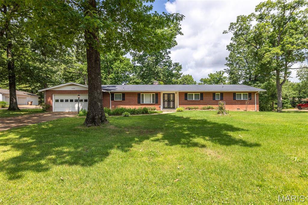1305 Lurlyn RD, Poplar Bluff, MO 63901