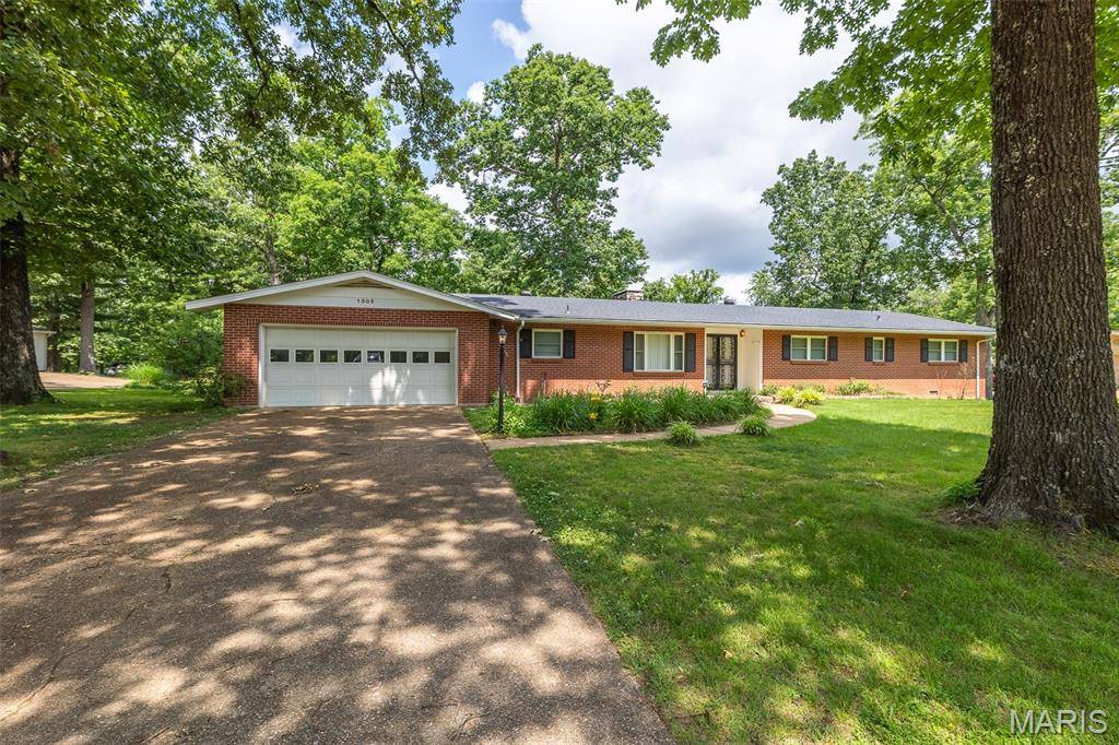 1305 Lurlyn RD, Poplar Bluff, MO 63901