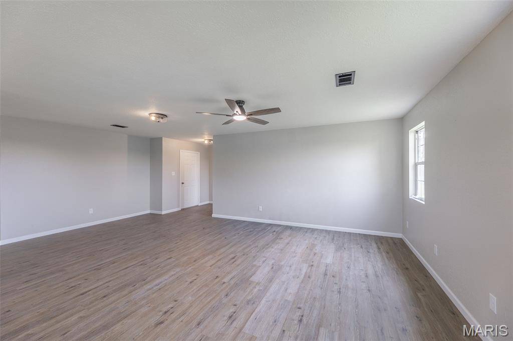 82 Ripley 142E-32C, Doniphan, MO 63935