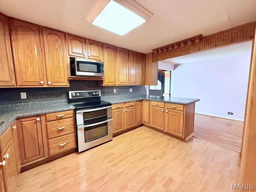 235 Maple AVE, Licking, MO 65542
