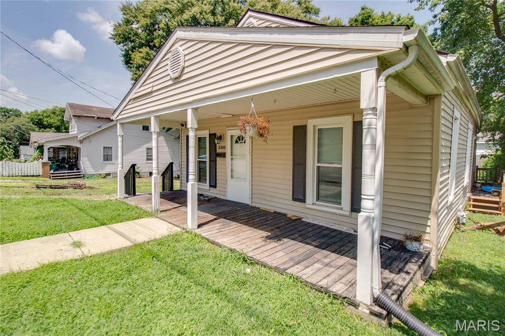 3308 Fernwood AVE, Alton, IL 62002
