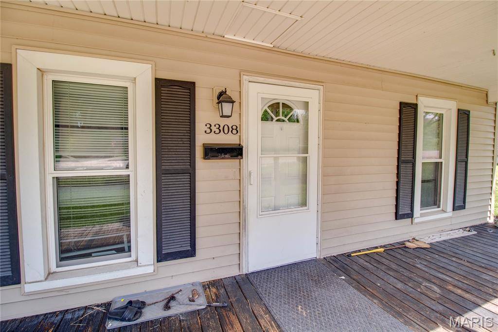 3308 Fernwood AVE, Alton, IL 62002