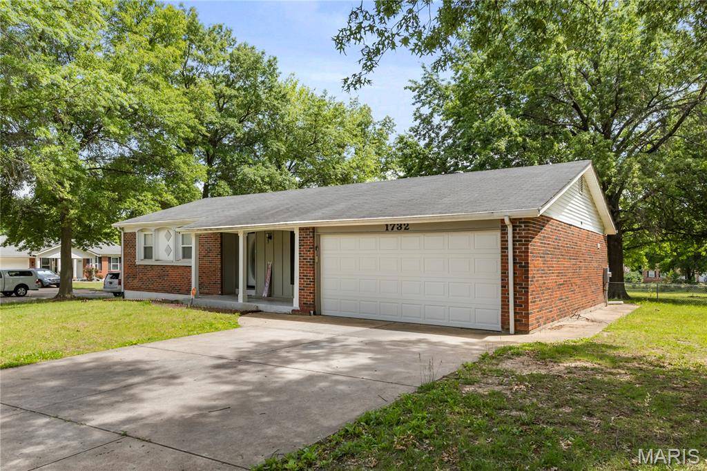 1732 Del Rosa WAY, Unincorporated, MO 63138