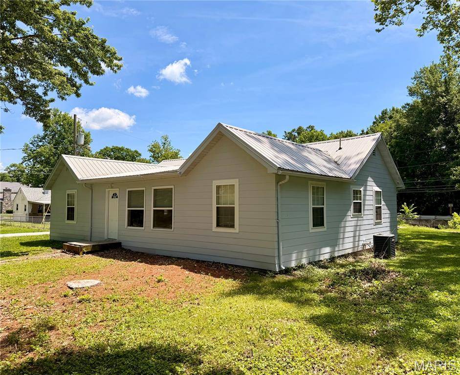 703 W 7th ST, Fulton, MO 65251