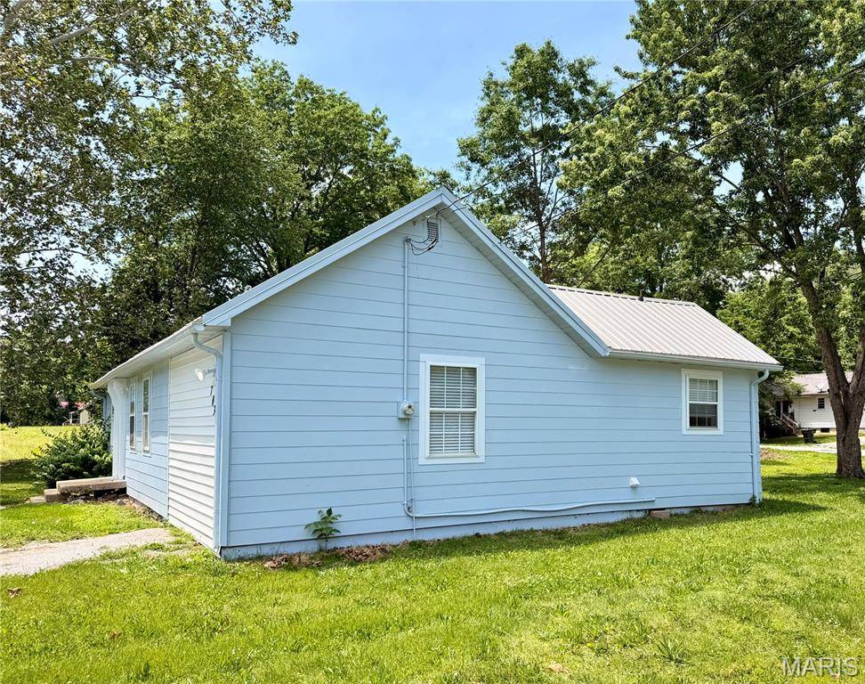 703 W 7th ST, Fulton, MO 65251