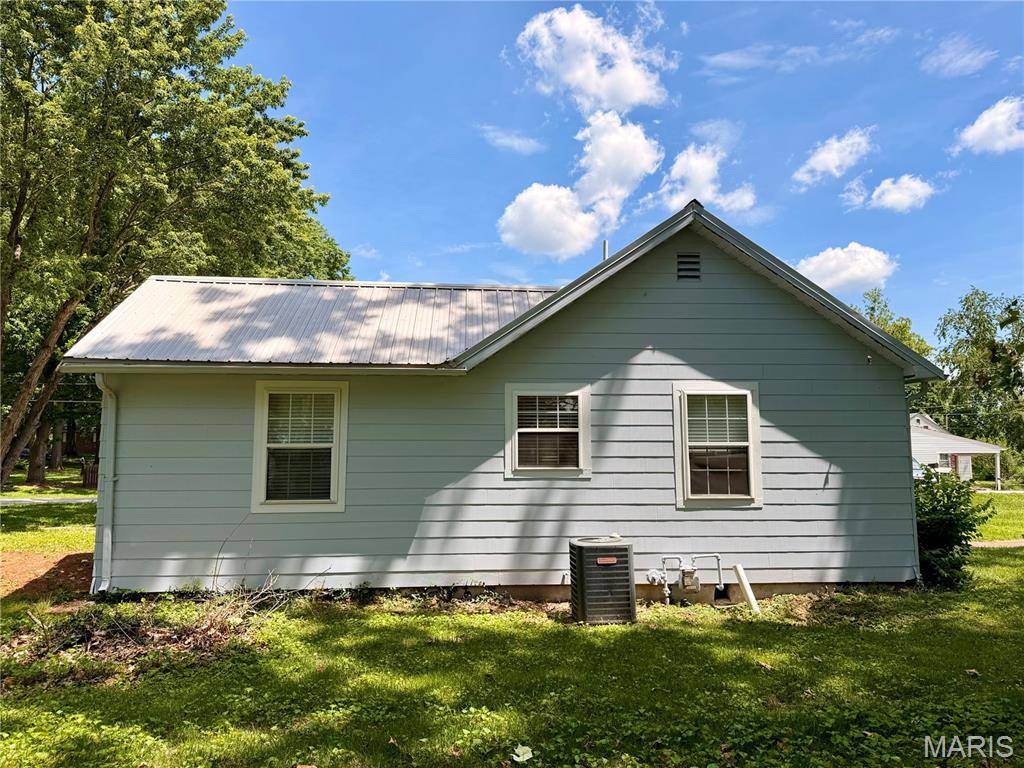703 W 7th ST, Fulton, MO 65251