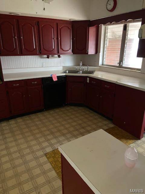 608 N 4th ST, Elsberry, MO 63343