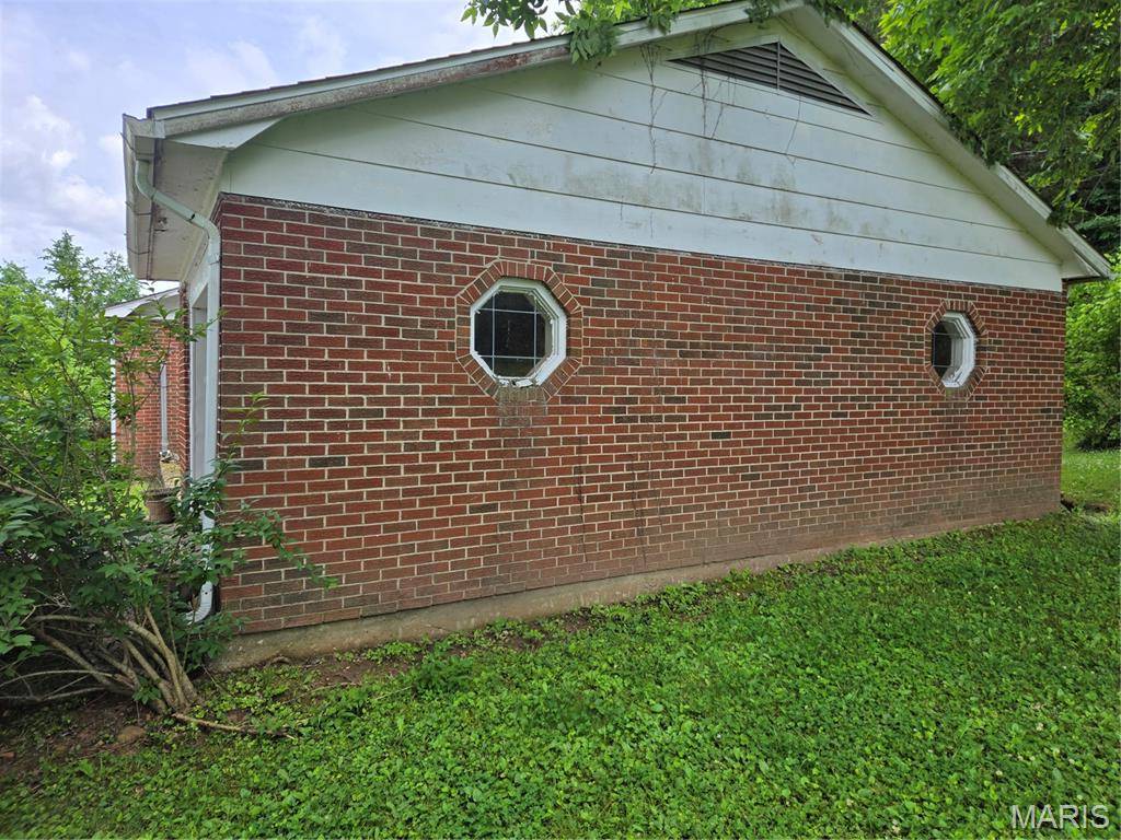 21702 N State Highway 34 Route N, Marble Hill, MO 63764