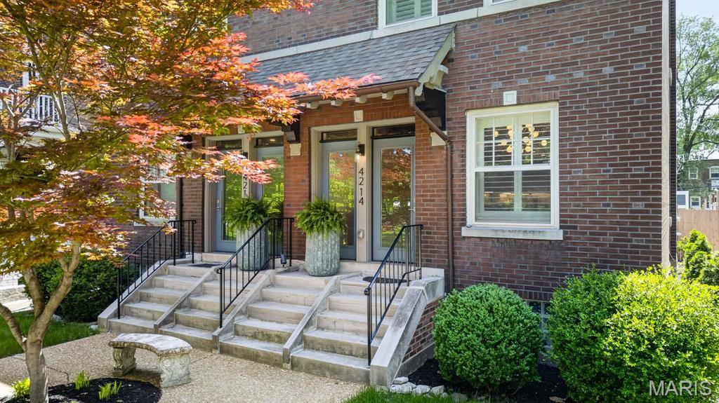 4214 Arsenal ST, St Louis, MO 63116