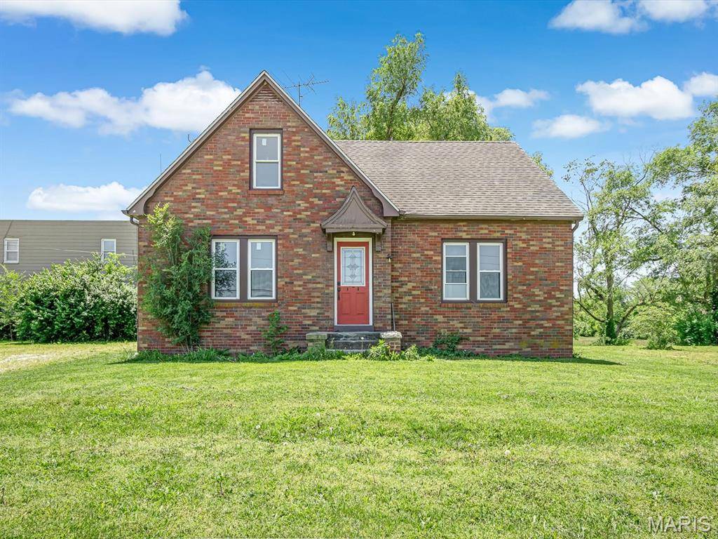 1526 W Saint Louis ST, Nashville, IL 62263