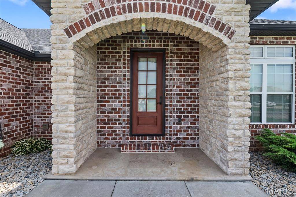 800 Lakeview XING, Cape Girardeau, MO 63701