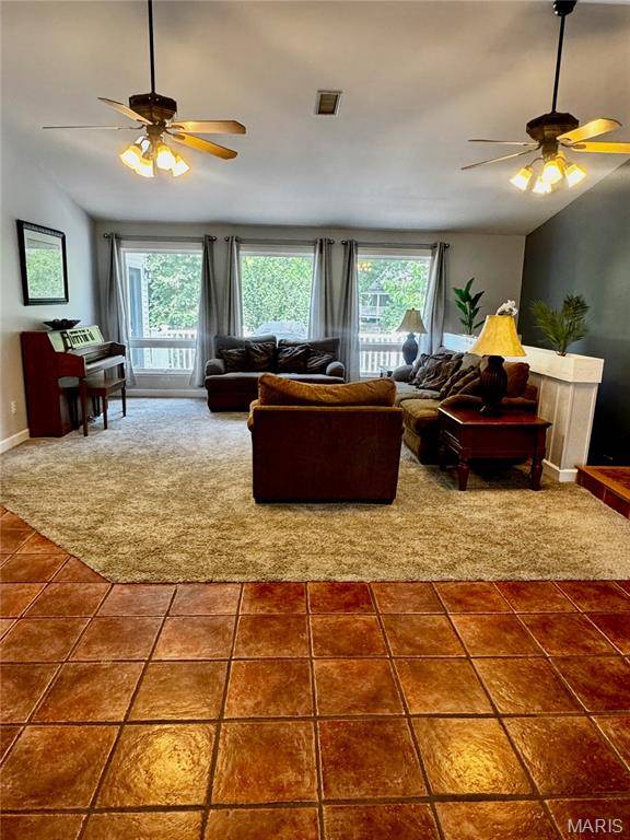 1330 Deer Creek RD, Greenville, IL 62246
