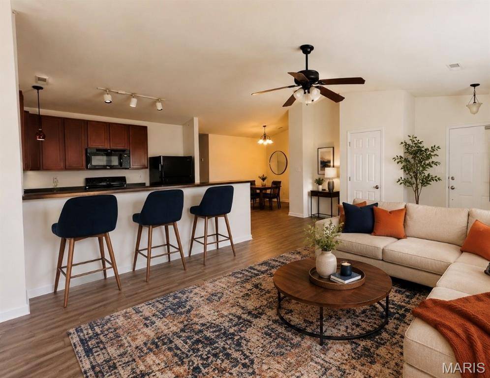 3824 Capri WAY, St Peters, MO 63304
