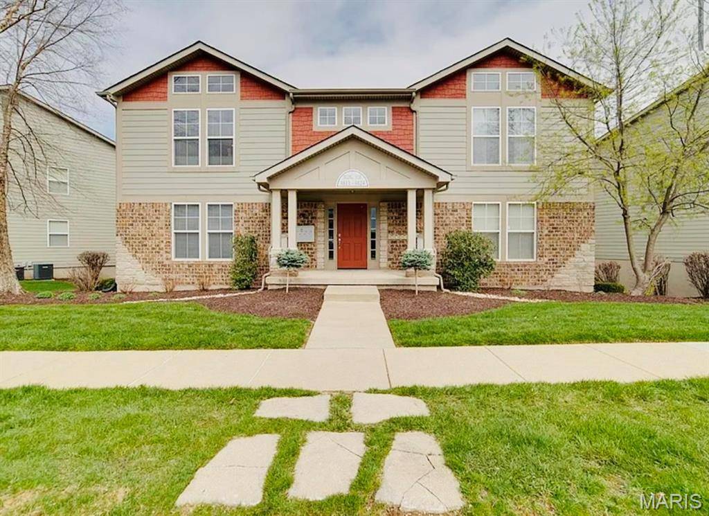 3824 Capri WAY, St Peters, MO 63304