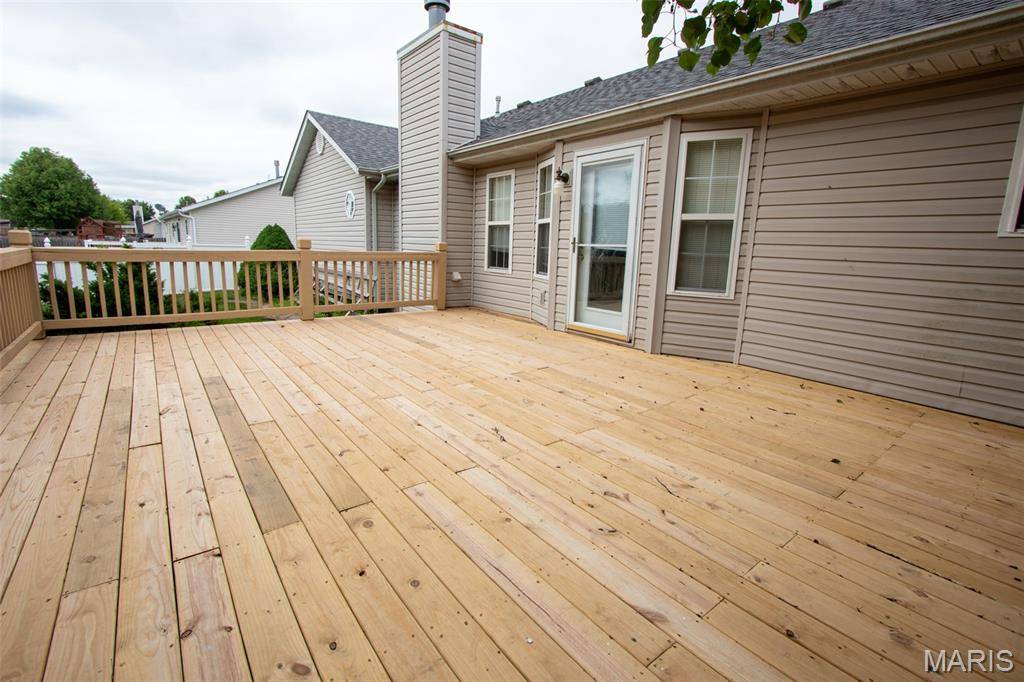 9 Pinebrooke, Troy, IL 62294