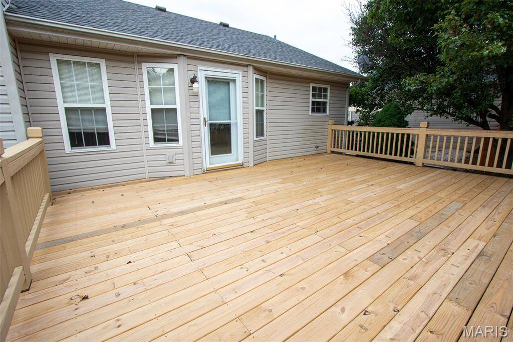 9 Pinebrooke, Troy, IL 62294