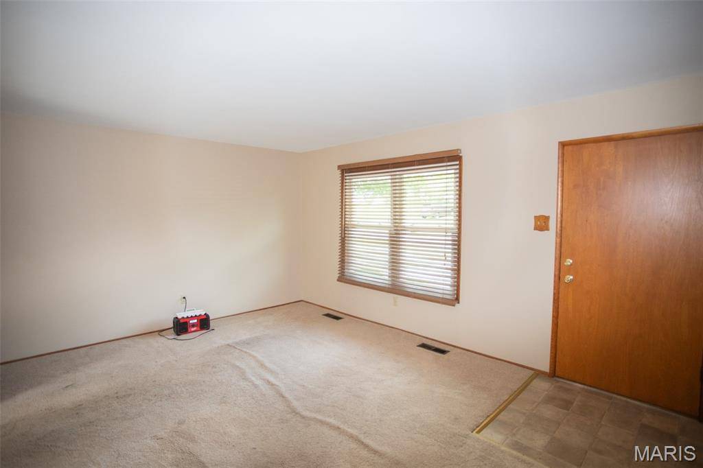 12605 Missouri Bottom RD, Hazelwood, MO 63042