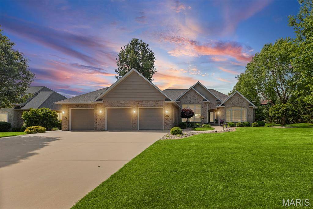 8402 Braeswood Estates DR, O'fallon, IL 62269