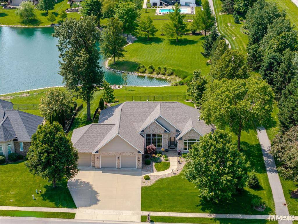 8402 Braeswood Estates DR, O'fallon, IL 62269