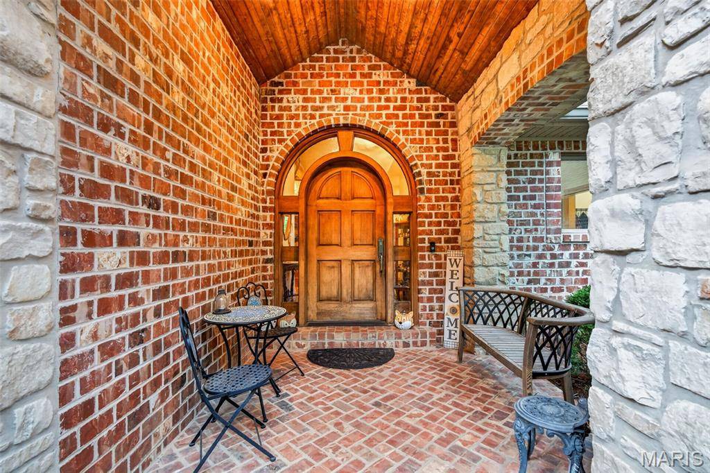 11445 Casa Nella Montagna, Marthasville, MO 63357